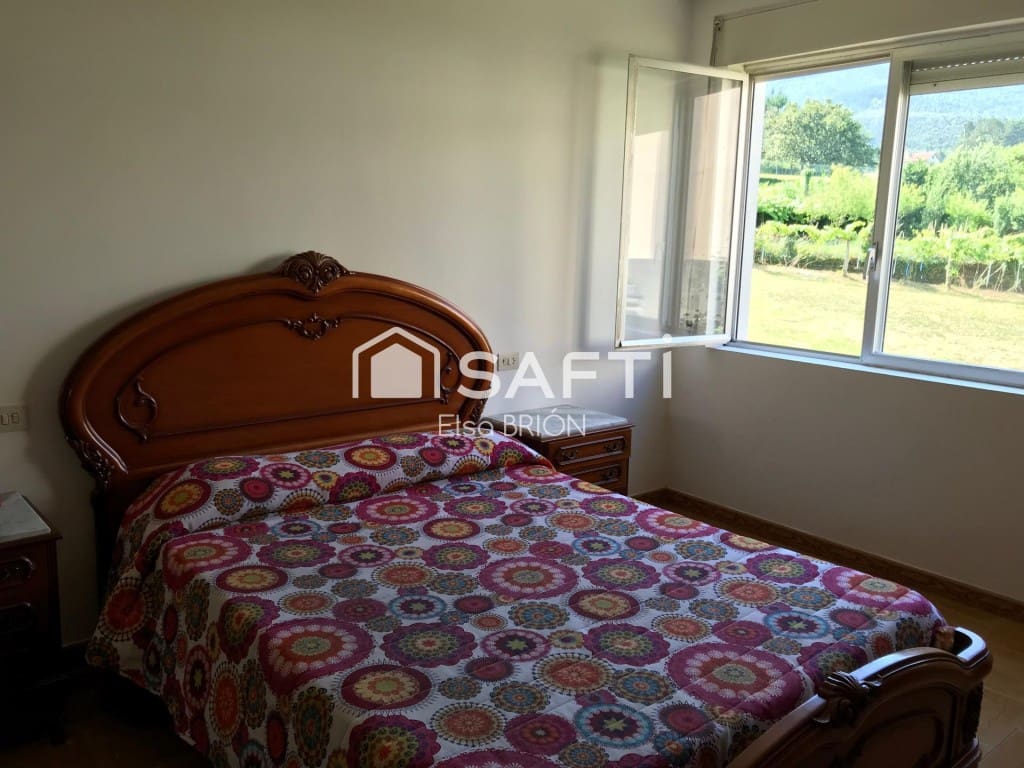 13 soveværelse Villa til salg i Porto do Son med garage - € 675.000 (Ref: 9611340)