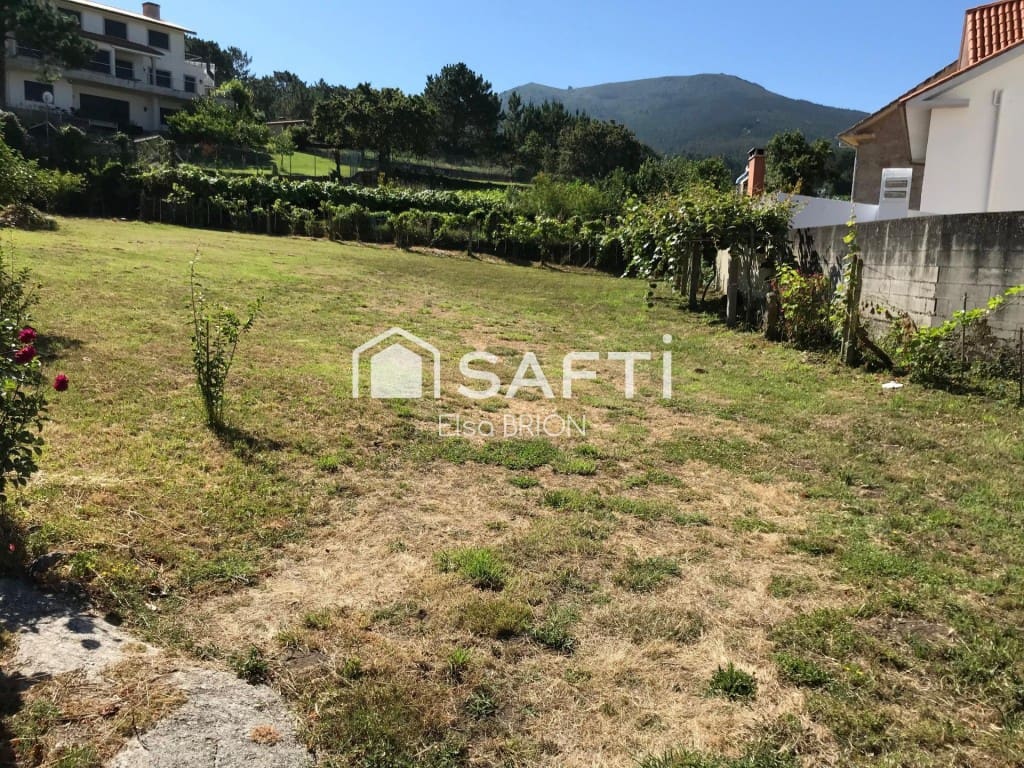 13 soveværelse Villa til salg i Porto do Son med garage - € 675.000 (Ref: 9611340)