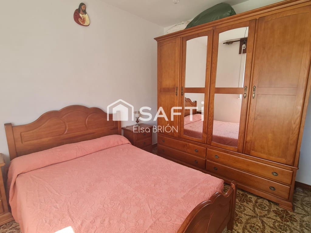 13 soveværelse Villa til salg i Porto do Son med garage - € 675.000 (Ref: 9611340)