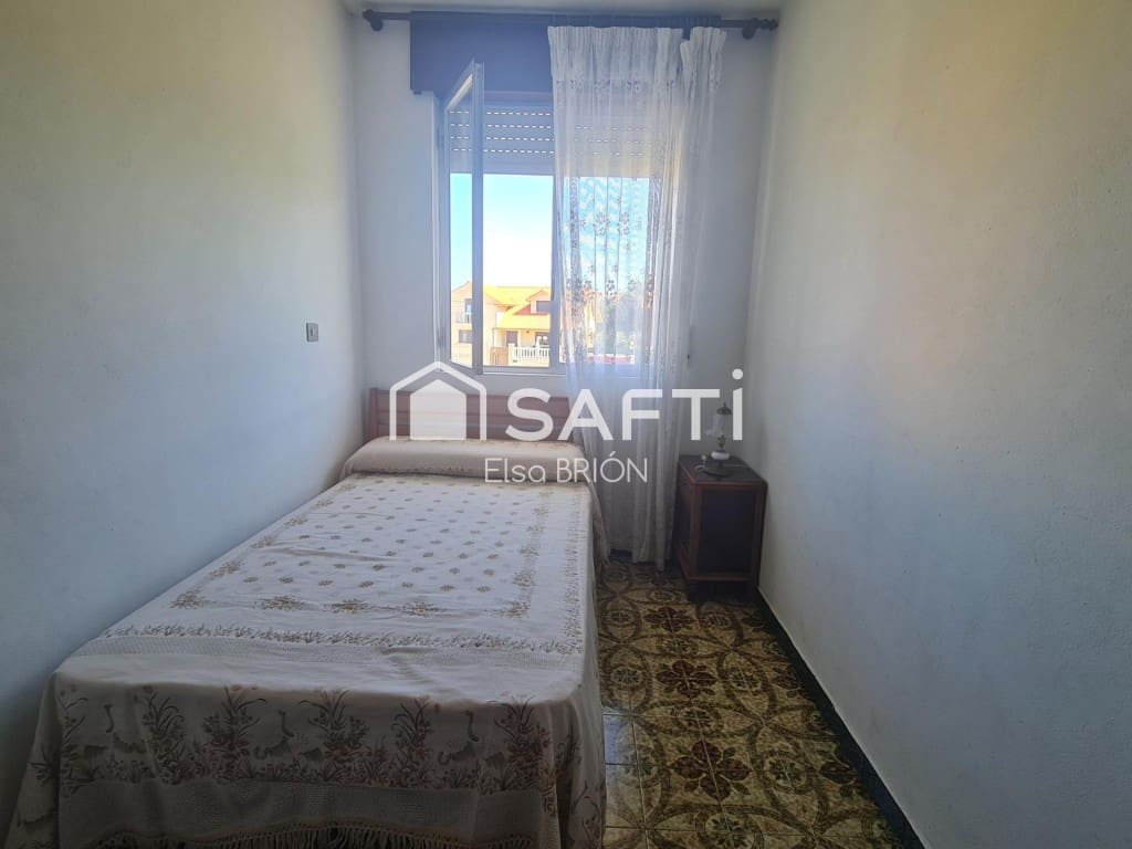 13 soveværelse Villa til salg i Porto do Son med garage - € 675.000 (Ref: 9611340)