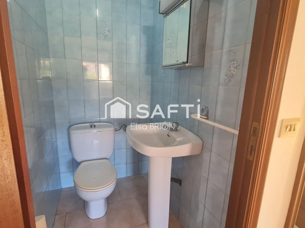 13 soveværelse Villa til salg i Porto do Son med garage - € 675.000 (Ref: 9611340)