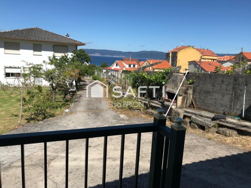 13 soveværelse Villa til salg i Porto do Son med garage - € 675.000 (Ref: 9611340)