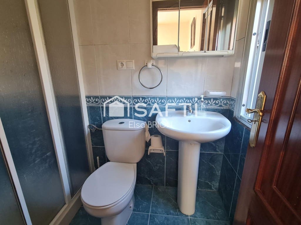 13 soveværelse Villa til salg i Porto do Son med garage - € 675.000 (Ref: 9611340)