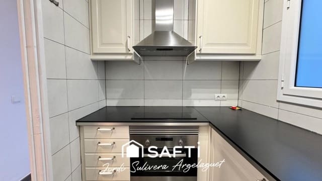 3 soveværelse Lejlighed til salg i Sant Feliu de Guíxols - € 255.000 (Ref: 9611342)