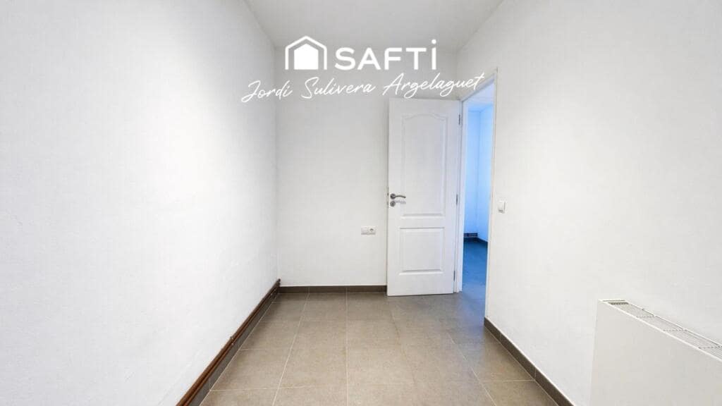 3 bedroom Apartment for sale in Sant Feliu de Guixols - € 248,000 (Ref: 9611342)