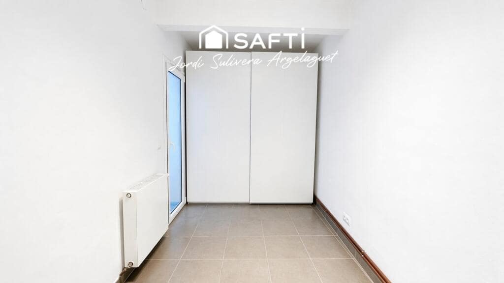 3 bedroom Apartment for sale in Sant Feliu de Guixols - € 248,000 (Ref: 9611342)