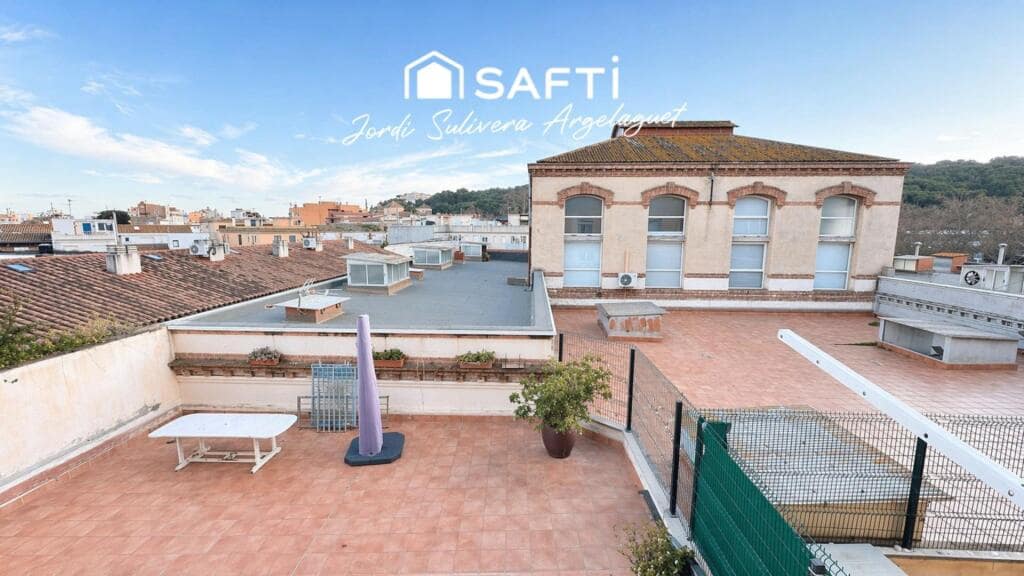 3 bedroom Apartment for sale in Sant Feliu de Guixols - € 248,000 (Ref: 9611342)