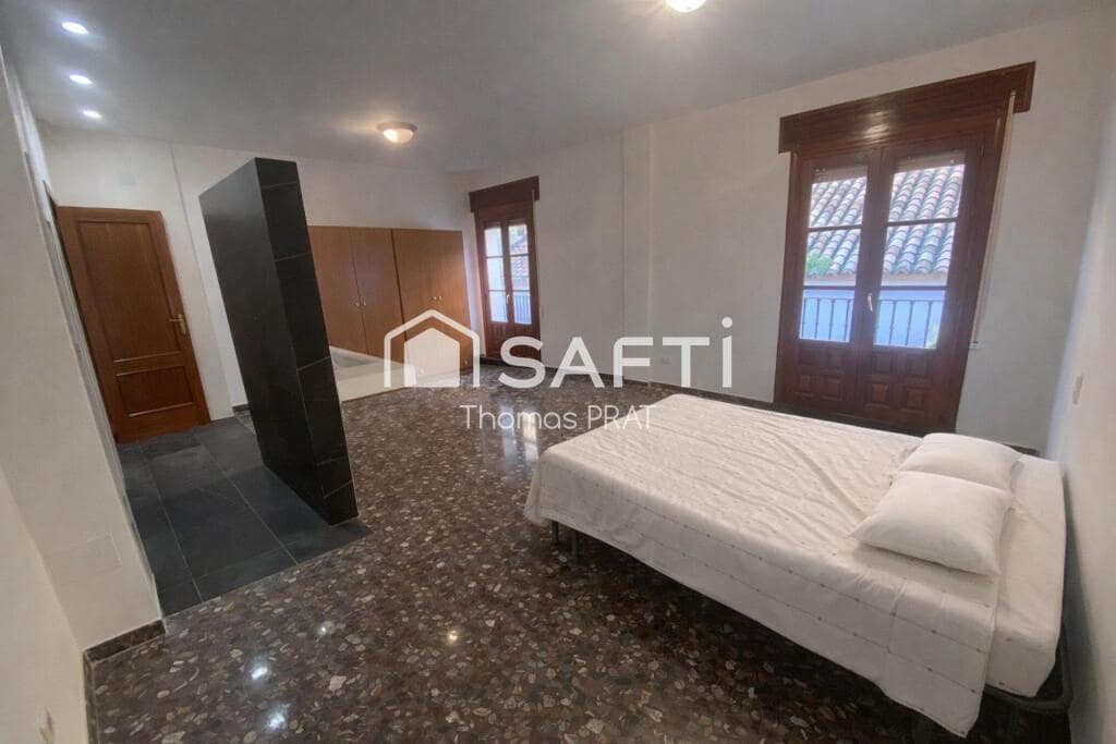 4 soveværelse Lejlighed til salg i Antequera - € 215.000 (Ref: 9611345)