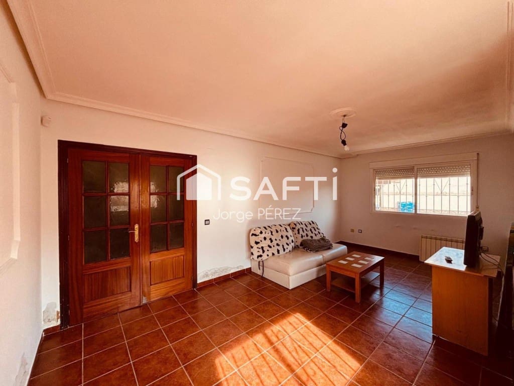 5 sovrum Villa till salu i Nambroca med garage - 270 000 € (Ref: 9611349)