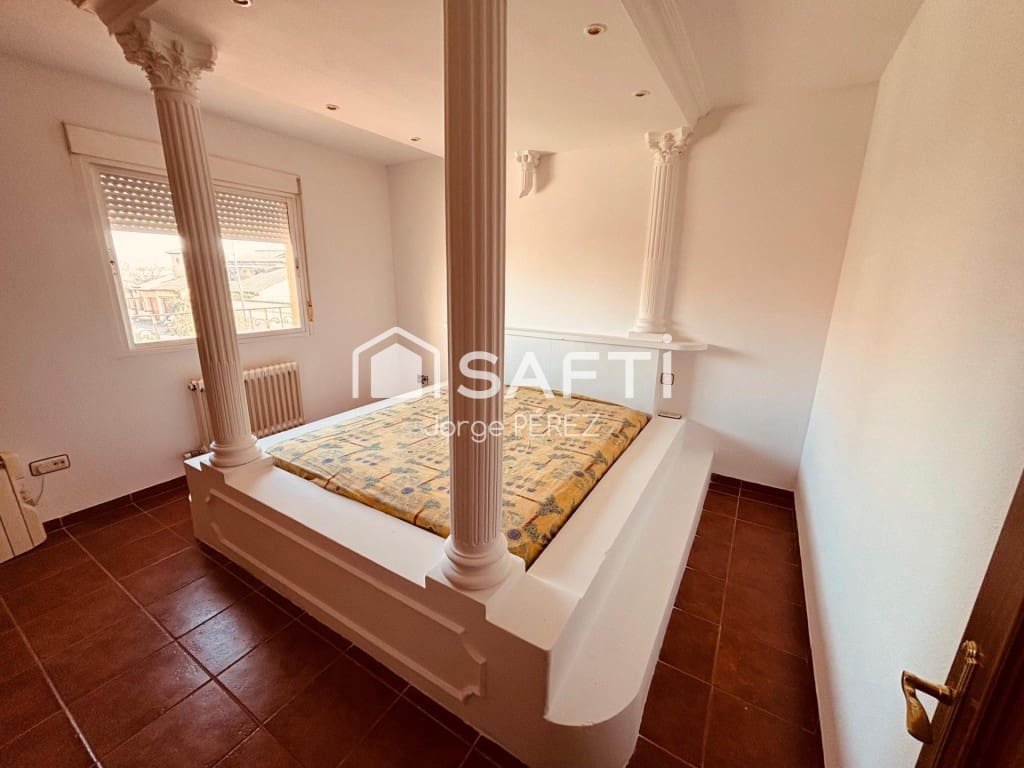 5 sovrum Villa till salu i Nambroca med garage - 270 000 € (Ref: 9611349)