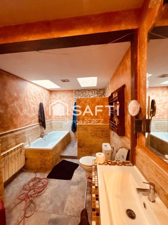 5 sovrum Villa till salu i Nambroca med garage - 270 000 € (Ref: 9611349)