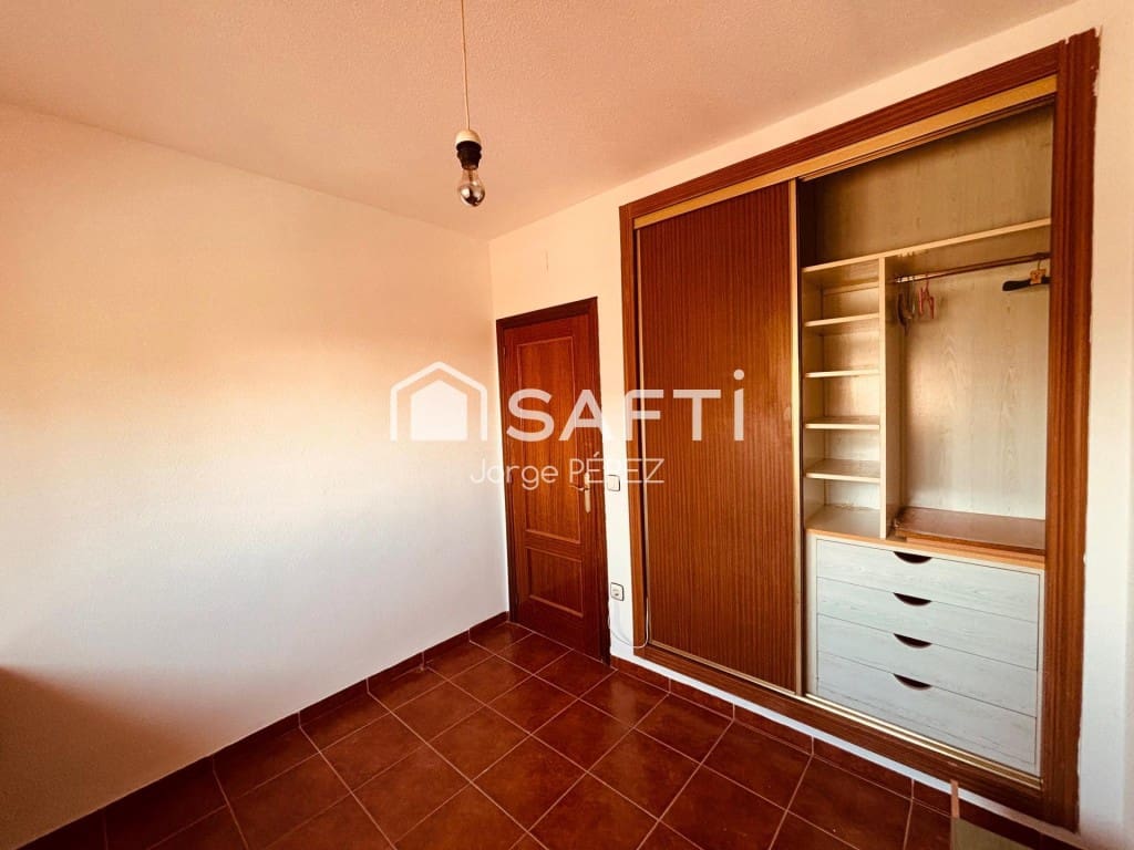 5 sovrum Villa till salu i Nambroca med garage - 270 000 € (Ref: 9611349)