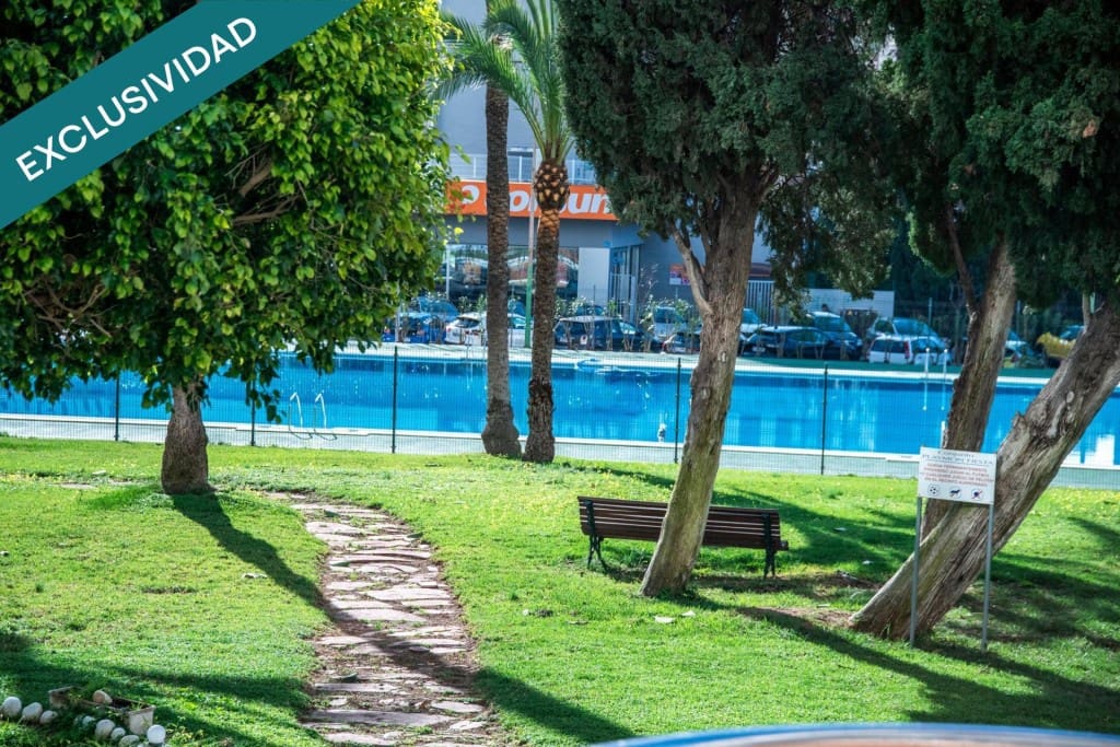 2 slaapkamer Penthouse te koop in Benidorm met zwembad - € 185.000 (Ref: 9615505)