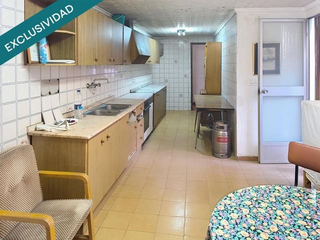 4 soveværelse Lejlighed til salg i Petrel / Petrer - € 60.000 (Ref: 9615506)