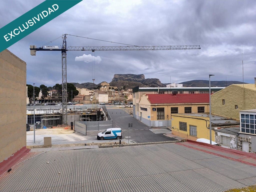 4 soveværelse Lejlighed til salg i Petrel / Petrer - € 60.000 (Ref: 9615506)