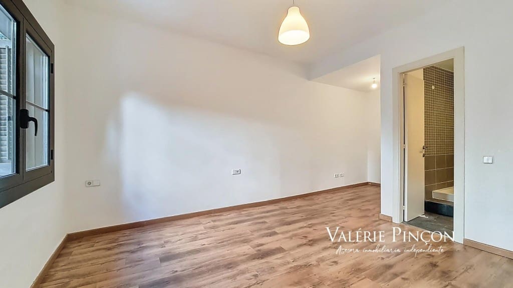 2 soveværelse Lejlighed til salg i Barcelona by - € 500.000 (Ref: 9615508)