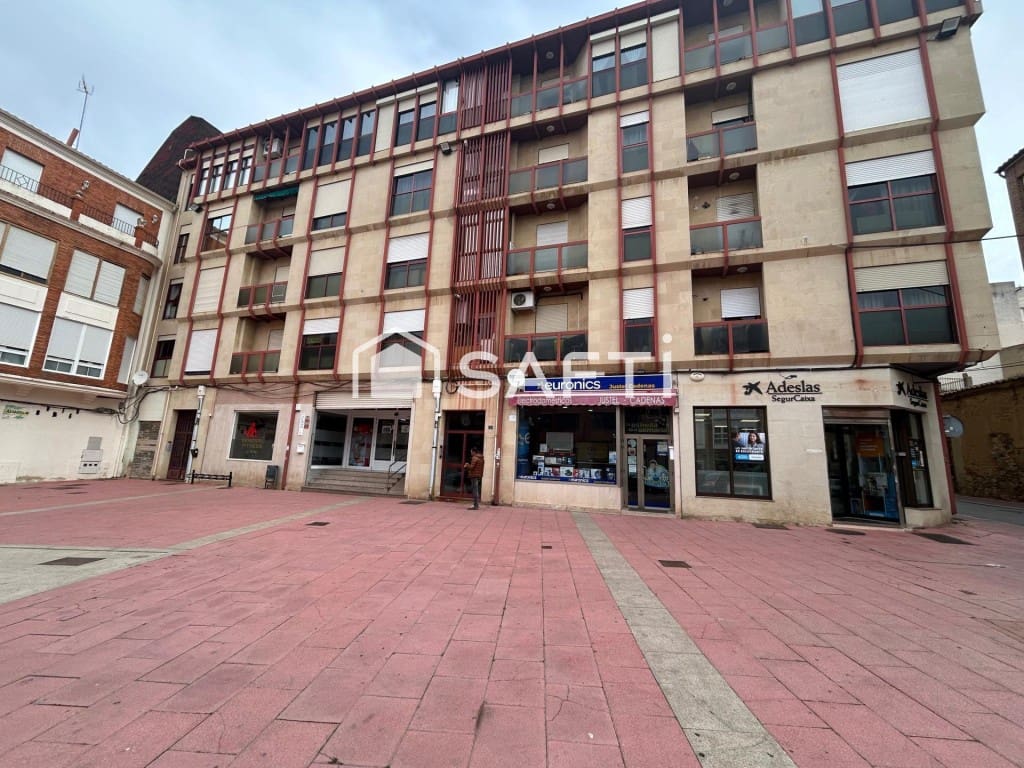 3 sovrum Lägenhet till salu i Benavente med garage - 100 000 € (Ref: 9615512)