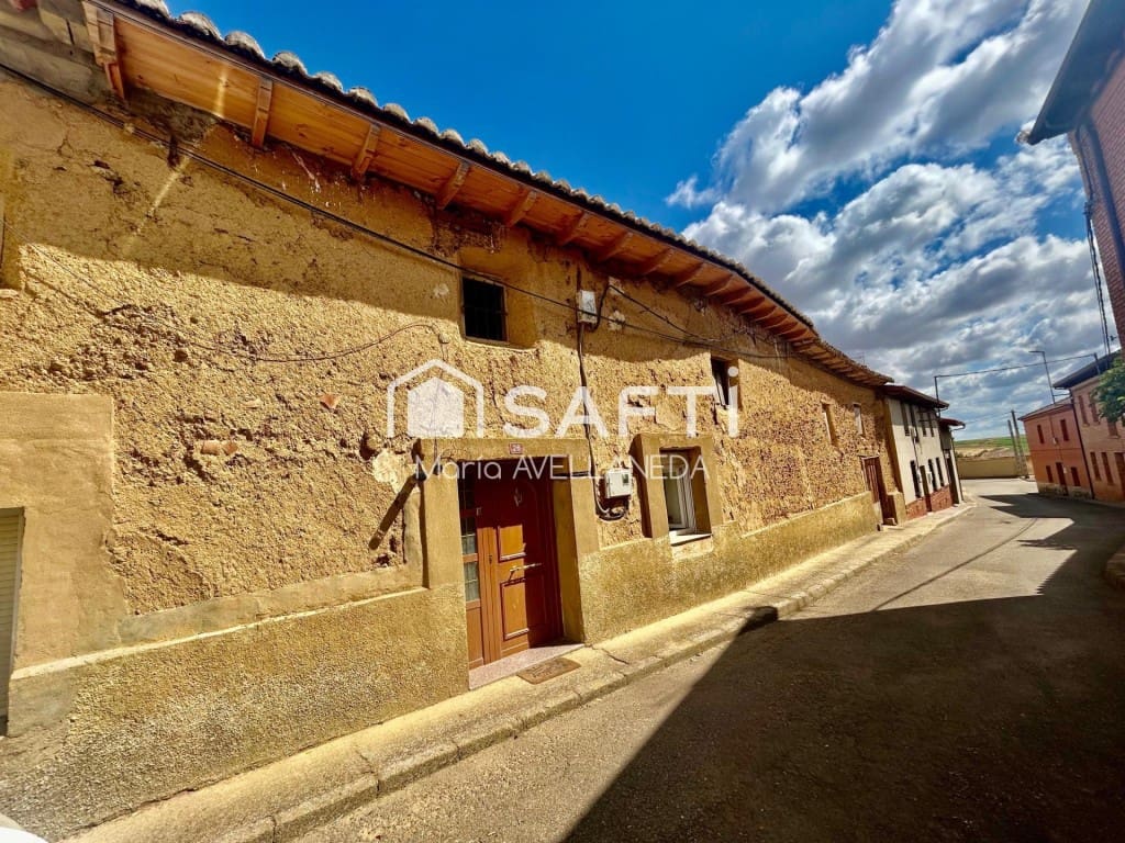 3 sovrum Villa till salu i Santa Cristina de Valmadrigal med garage - 45 000 € (Ref: 9615513)