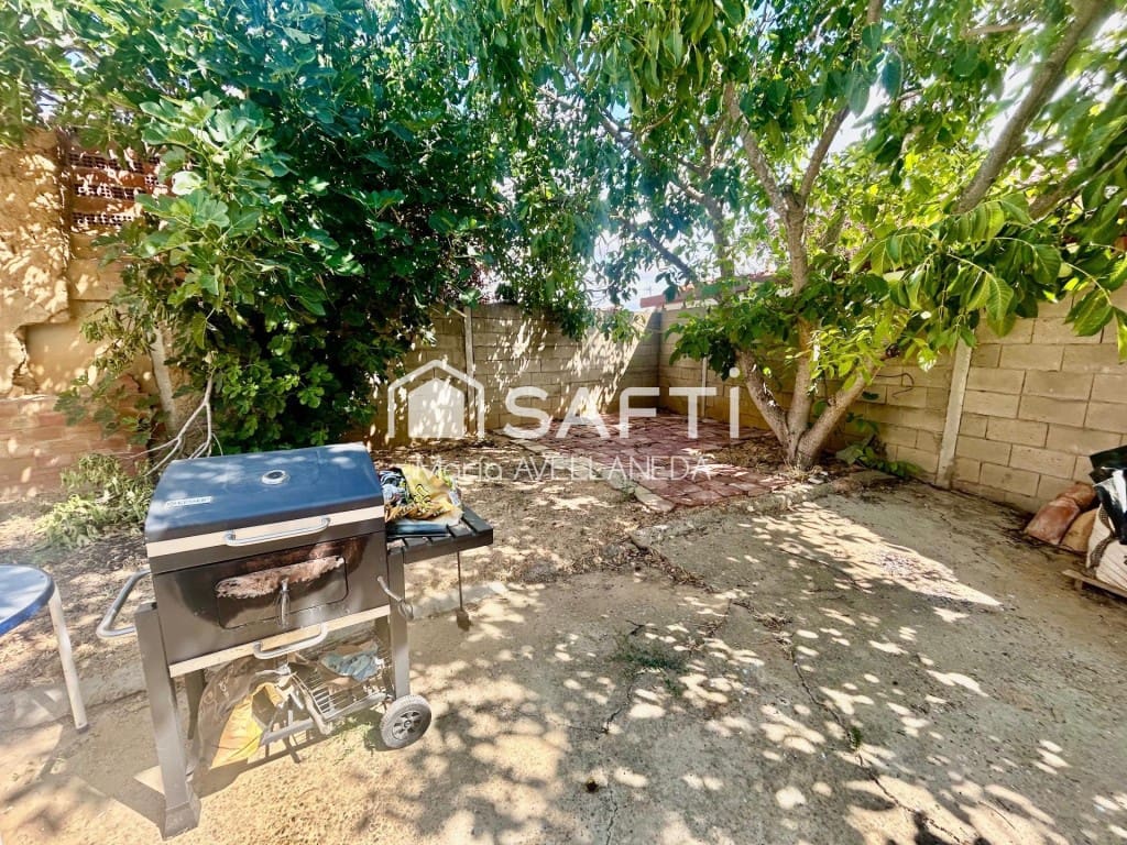 3 sovrum Villa till salu i Santa Cristina de Valmadrigal med garage - 45 000 € (Ref: 9615513)