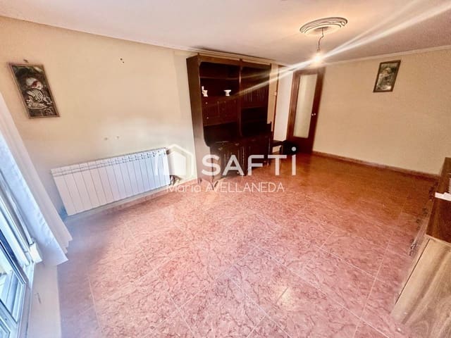 3 chambre Villa/Maison à vendre à Valencia de Don Juan - 93 000 € (Ref: 9615514)