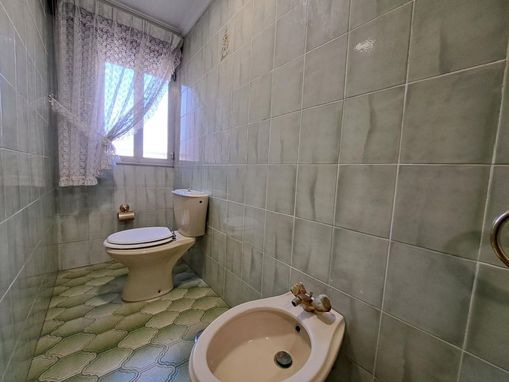 Apartamento de 4 habitaciones en Ponferrada en venta - 123.000 € (Ref: 9615515)