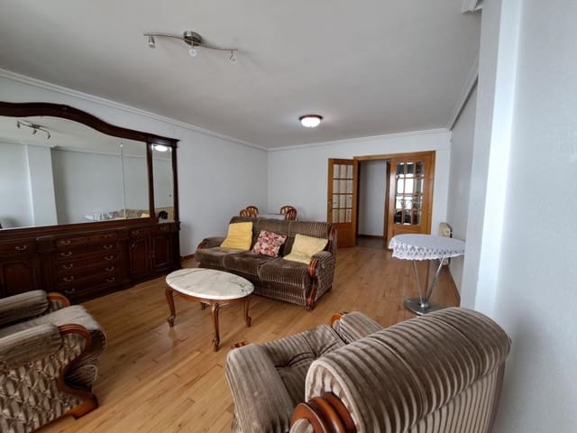 Apartamento de 4 habitaciones en Ponferrada en venta - 123.000 € (Ref: 9615515)