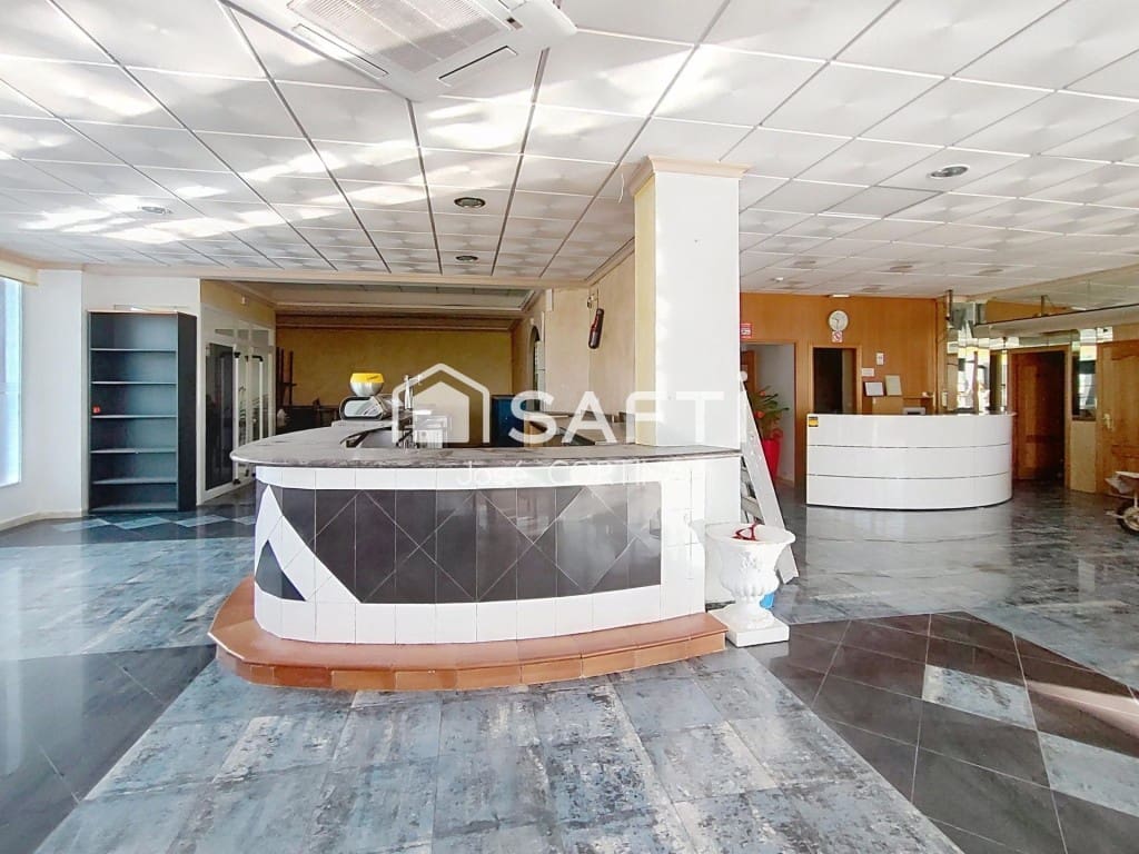 Escritório para venda em Cabanes - 2 200 000 € (Ref: 9615518)