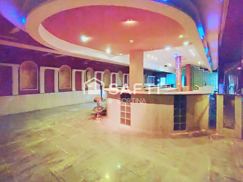 Escritório para venda em Cabanes - 2 200 000 € (Ref: 9615518)