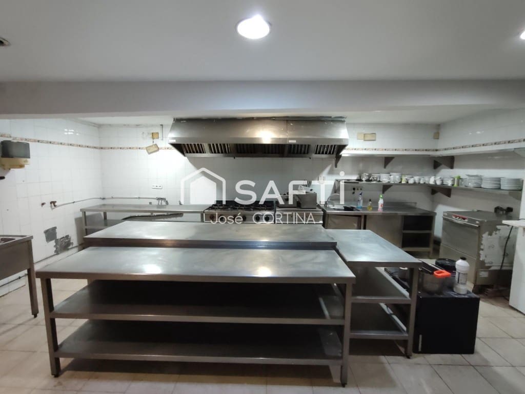 Escritório para venda em Cabanes - 2 200 000 € (Ref: 9615518)