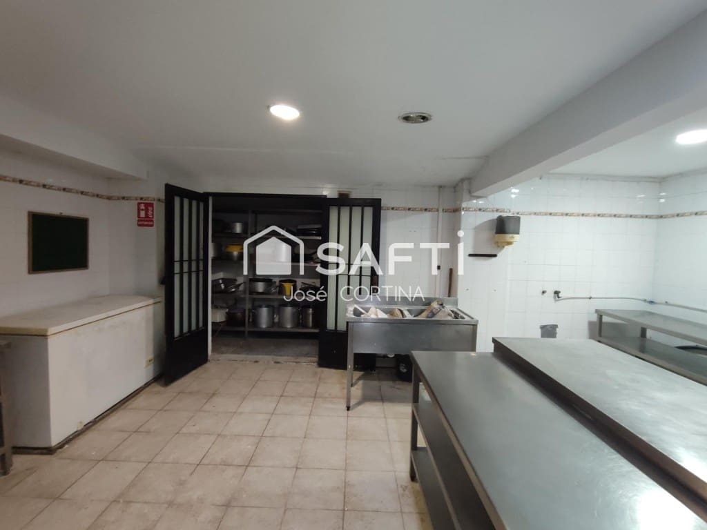 Escritório para venda em Cabanes - 2 200 000 € (Ref: 9615518)