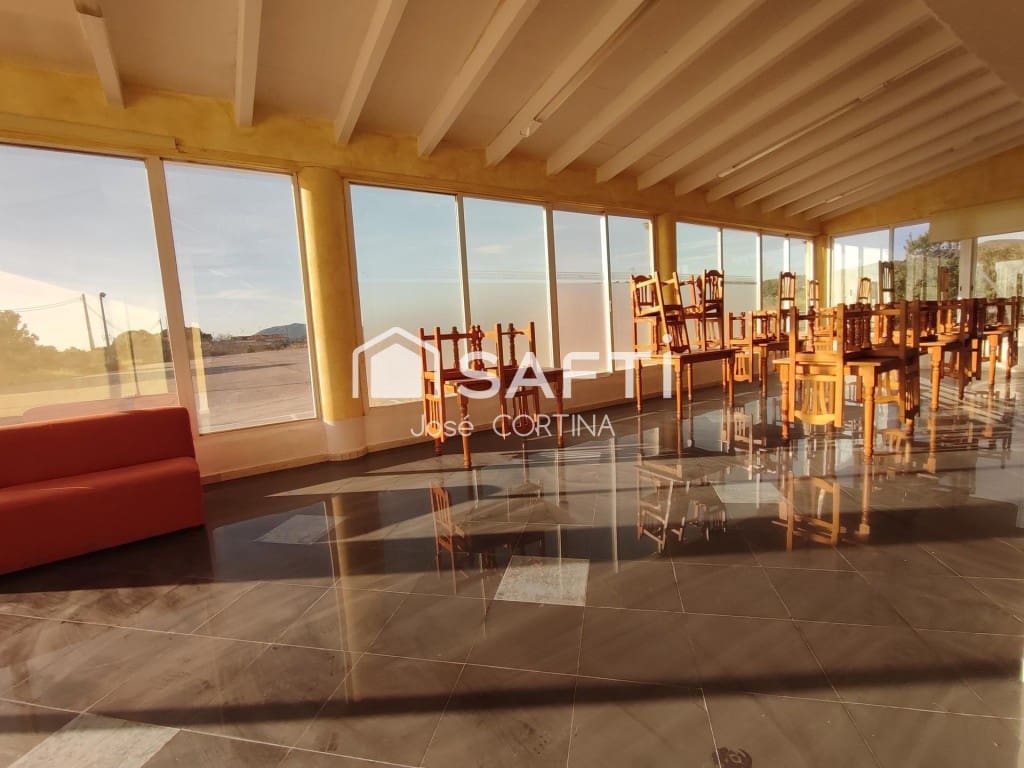 Escritório para venda em Cabanes - 2 200 000 € (Ref: 9615518)