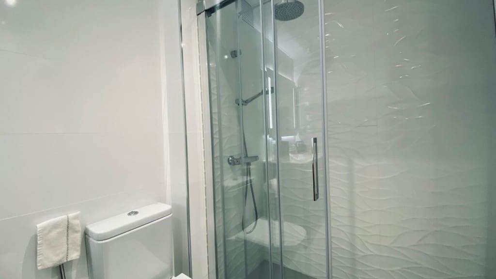 4 bedroom Apartment for sale in Oviedo with garage - € 362,700 (Ref: 9615519)