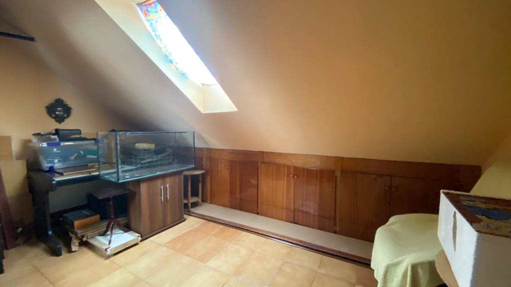 4 bedroom Apartment for sale in Oviedo with garage - € 362,700 (Ref: 9615519)