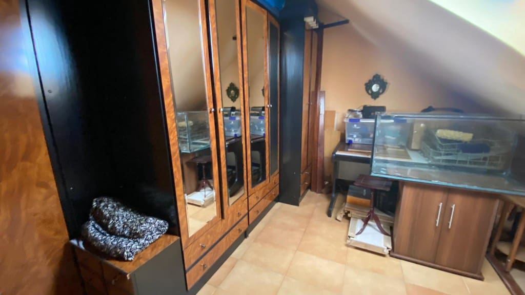 4 bedroom Apartment for sale in Oviedo with garage - € 362,700 (Ref: 9615519)