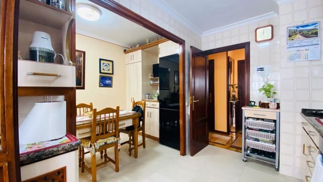 Apartamento de 4 habitaciones en Centro Urbano, Oviedo en venta con garaje - 362.700 € (Ref: 9615519)