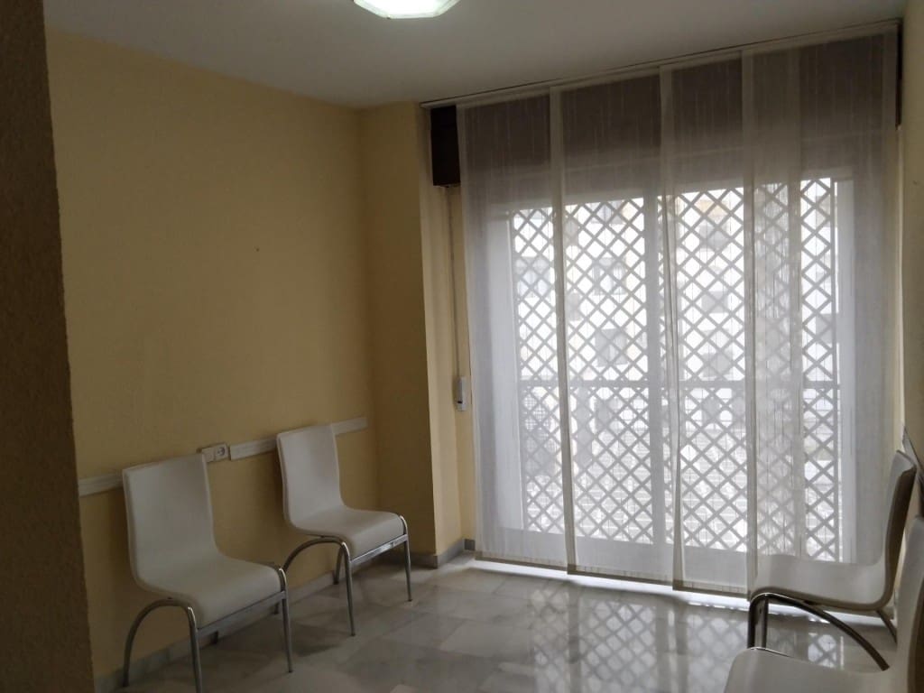 Apartamento de 3 habitaciones en Almuñécar en venta - 295.000 € (Ref: 9615527)