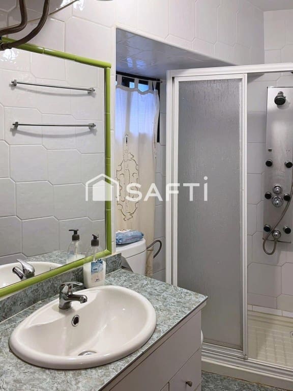 6 bedroom Villa for sale in Pinofranqueado - € 84,900 (Ref: 9615529)