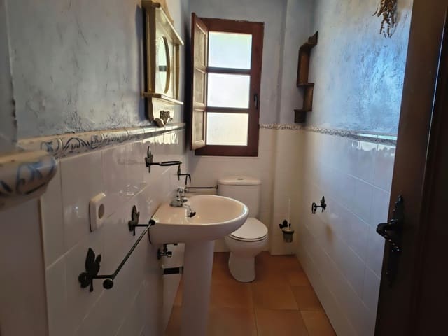 3 sovrum Radhus till salu i Olmeda de las Fuentes med garage - 340 000 € (Ref: 9619282)