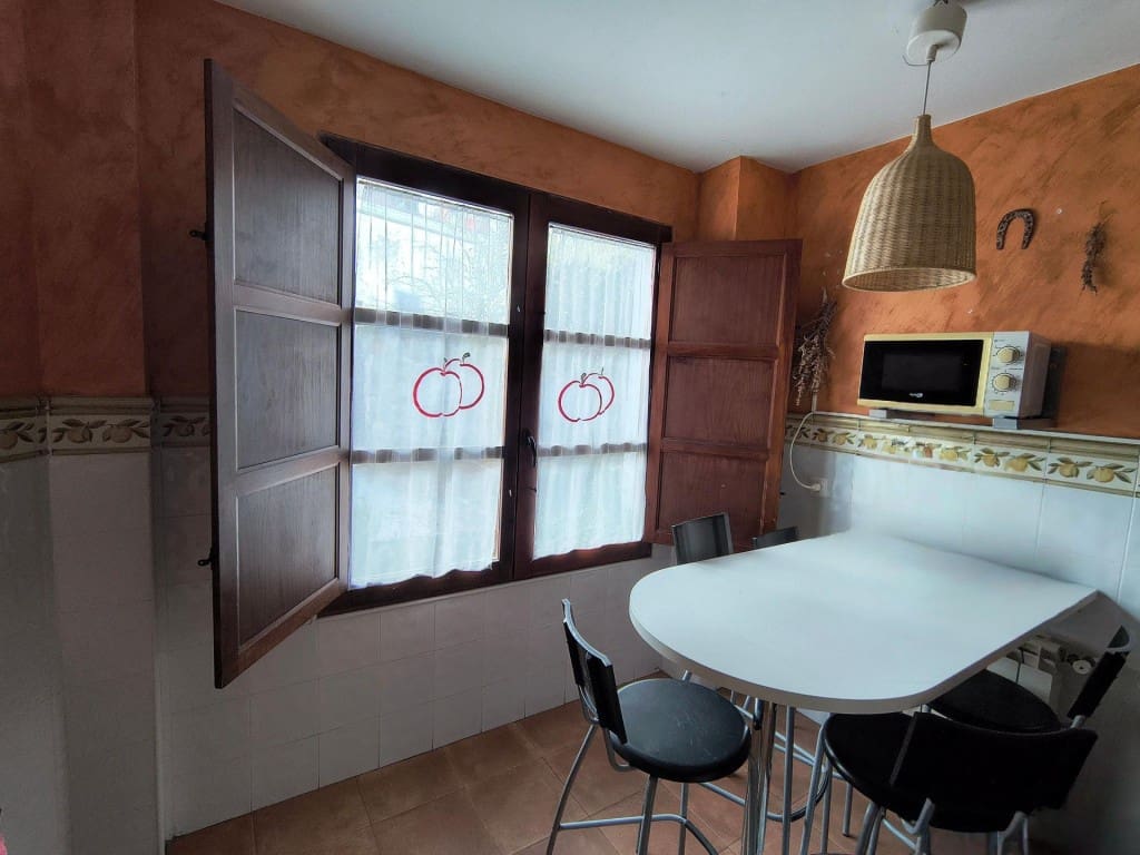 3 sovrum Radhus till salu i Olmeda de las Fuentes med garage - 340 000 € (Ref: 9619282)