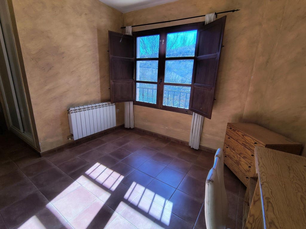 3 sovrum Radhus till salu i Olmeda de las Fuentes med garage - 340 000 € (Ref: 9619282)