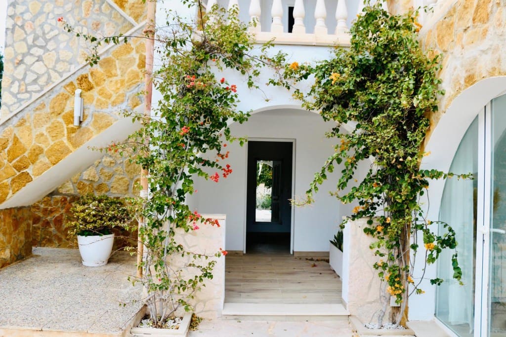 4 sypialnia Willa na sprzedaż w Cala Santanyi z basenem - 1 490 000 € (Ref: 9619283)