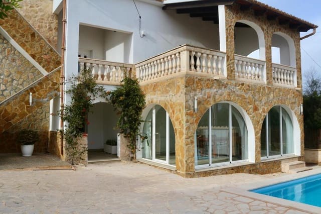 4 Zimmer Villa zu verkaufen in Cala Santanyi, Santanyí mit Pool - 1.490.000 € (Ref: 9619283)