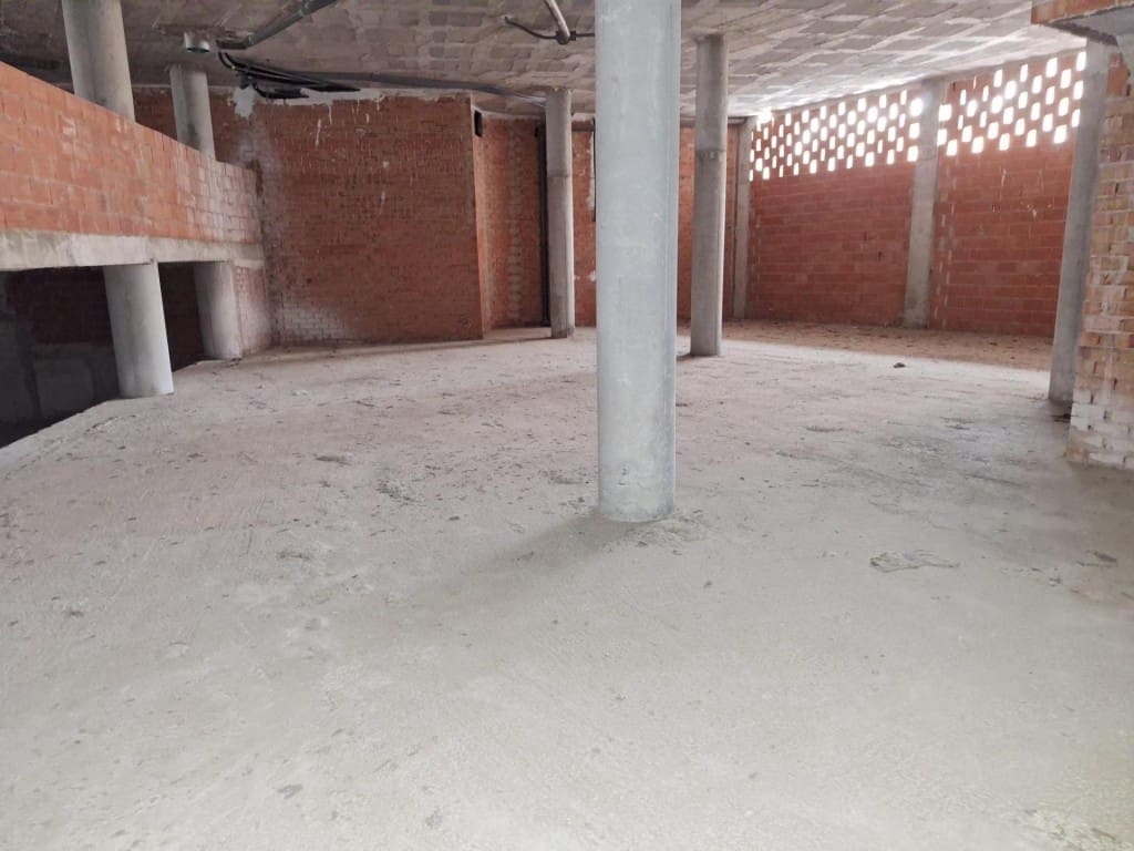 Commercial for rent in Yecla - € 1,325 (Ref: 9619286)