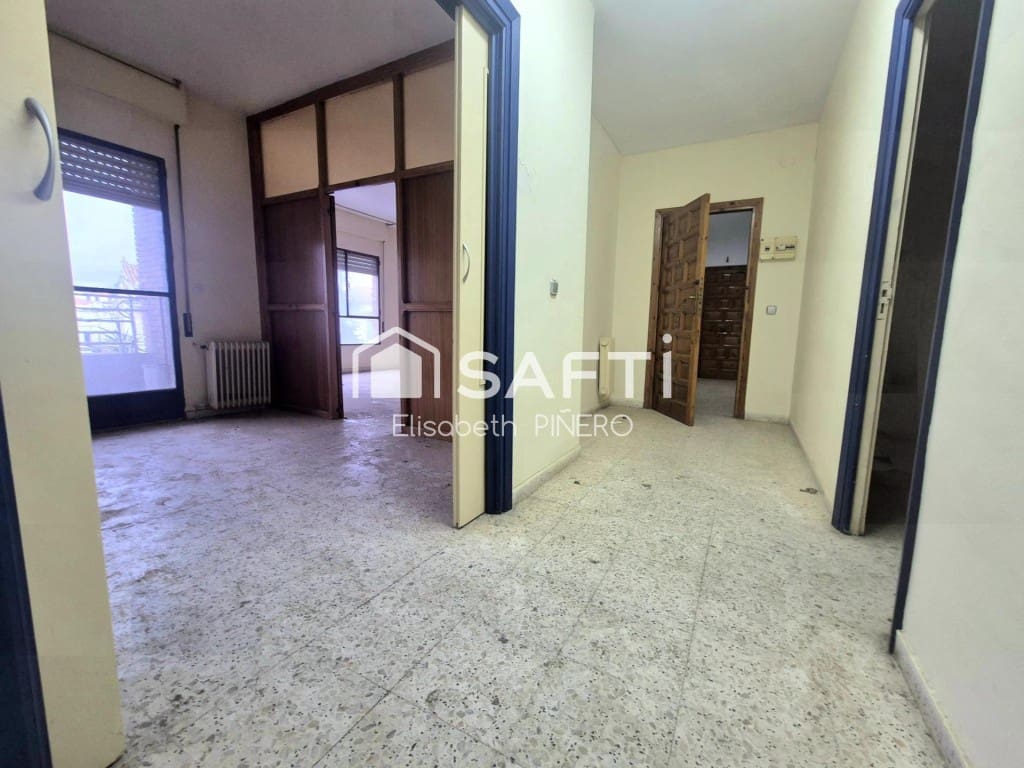 5 soveværelse Lejlighed til salg i Montijo - € 85.000 (Ref: 9619288)