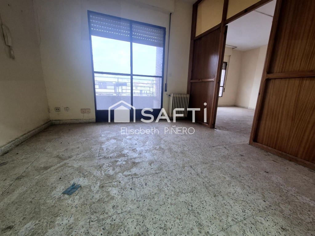 5 soveværelse Lejlighed til salg i Montijo - € 85.000 (Ref: 9619288)