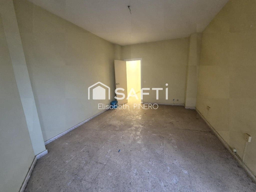 5 soveværelse Lejlighed til salg i Montijo - € 85.000 (Ref: 9619288)