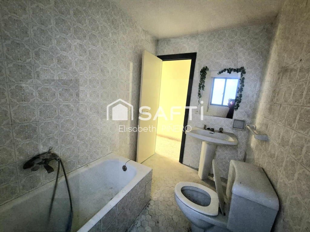 5 soveværelse Lejlighed til salg i Montijo - € 85.000 (Ref: 9619288)