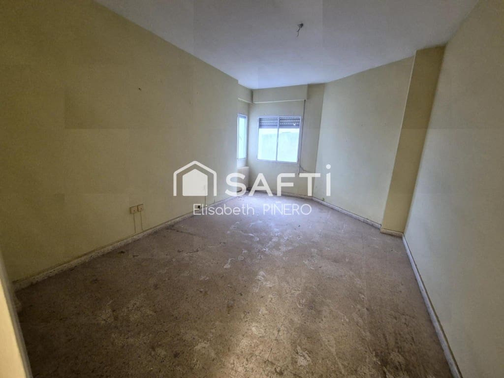 5 soveværelse Lejlighed til salg i Montijo - € 85.000 (Ref: 9619288)