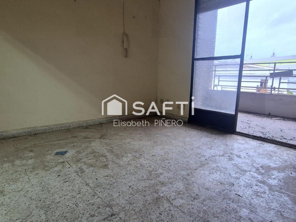 5 soveværelse Lejlighed til salg i Montijo - € 85.000 (Ref: 9619288)