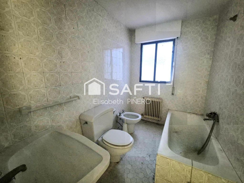 5 soveværelse Lejlighed til salg i Montijo - € 85.000 (Ref: 9619288)